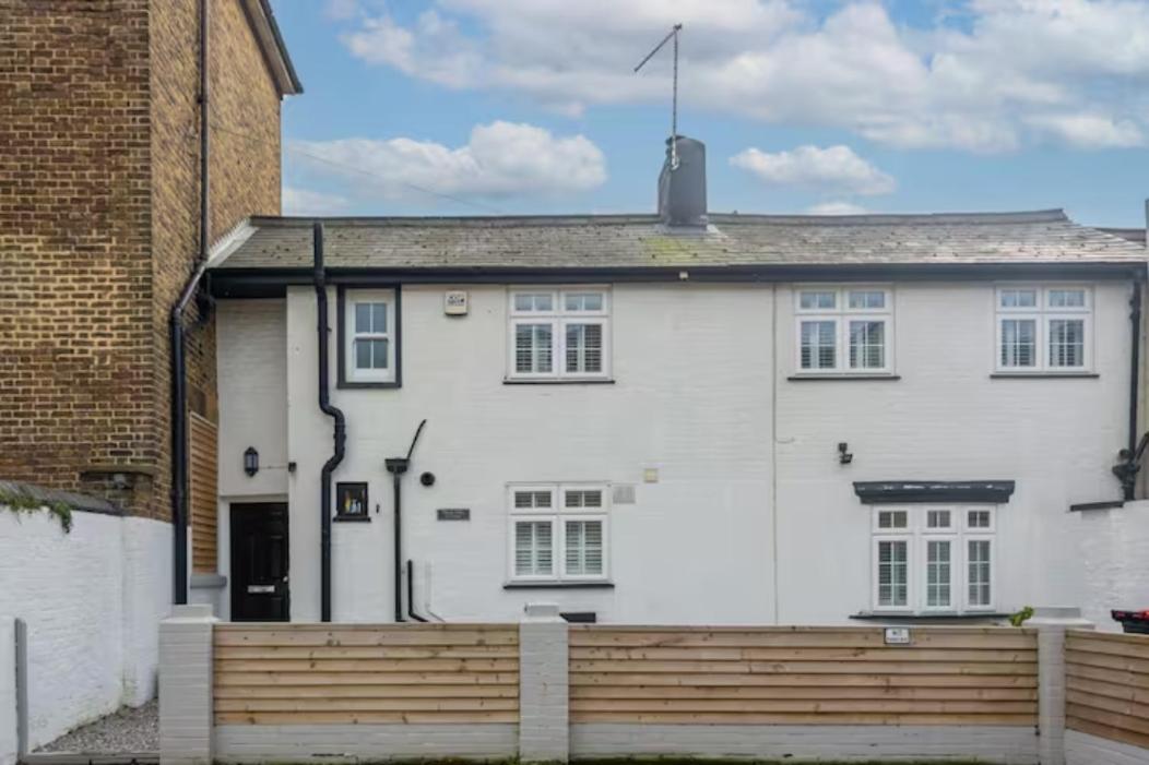 Two Bedroom Private Cottage With Private Parking Just By The Sea Herne Bay Eksteriør bilde