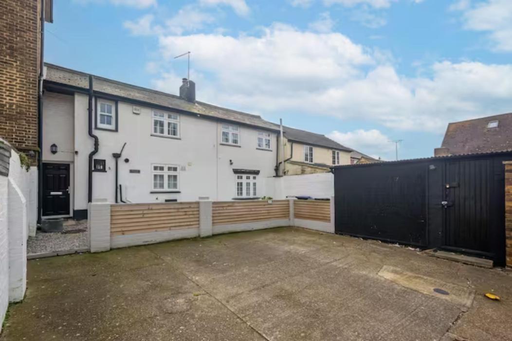 Two Bedroom Private Cottage With Private Parking Just By The Sea Herne Bay Eksteriør bilde