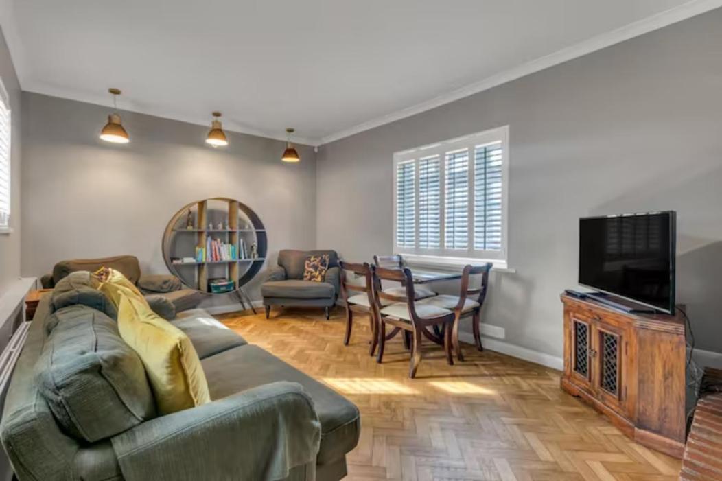 Two Bedroom Private Cottage With Private Parking Just By The Sea Herne Bay Eksteriør bilde